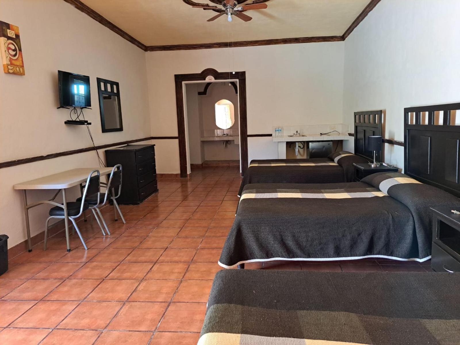 La Ilusion Hotel Campestre Y Balneario Parras de la Fuente Extérieur photo